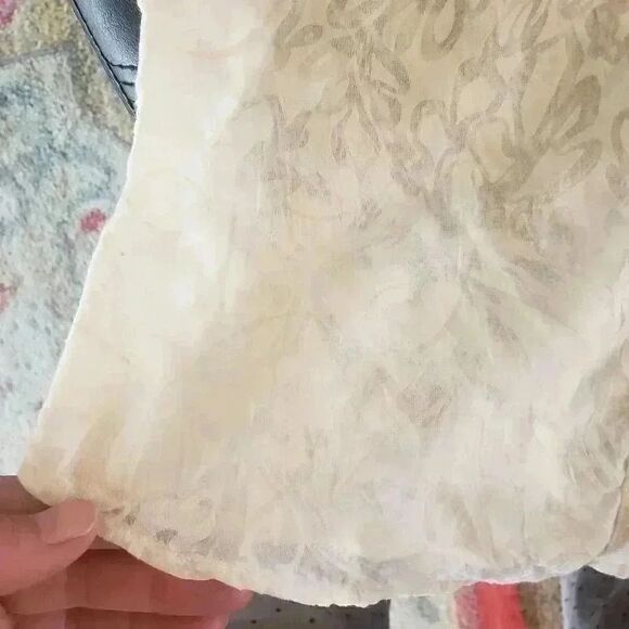 NorthCrest Women's Cream Cotton Jacquard Button-Down Shirt - Picture 5 of 11